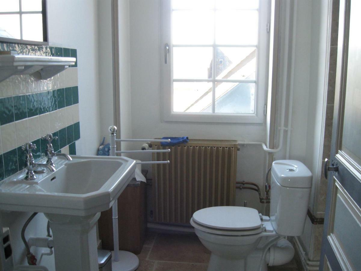 Le Petit Bois Bed & Breakfast Chateau-la-Valliere Exterior photo